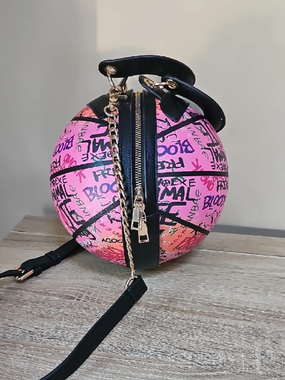 Graffiti Print Round Basketball Crossbody Bag - Black Handles